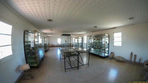 Salle d'exposition du musée d'Hippone