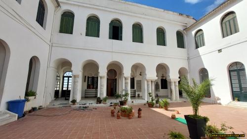Cour de la mosquée Bou Merouane