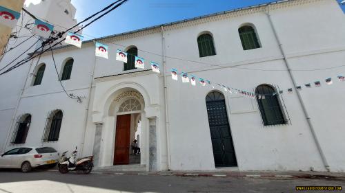Façade de la mosquée Bou Merouane